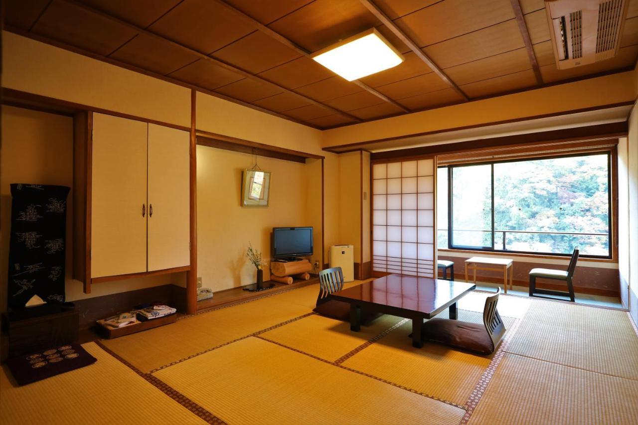 Momijiya Honkan Takaosansou Kyoto Exteriör bild